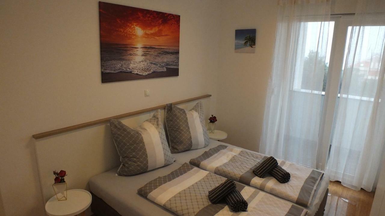 Apartment Paulina Novalja Εξωτερικό φωτογραφία