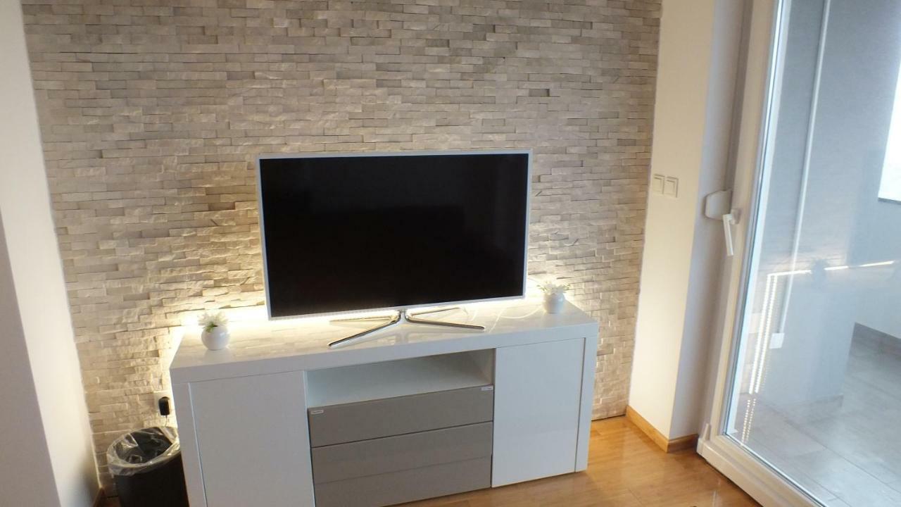 Apartment Paulina Novalja Εξωτερικό φωτογραφία