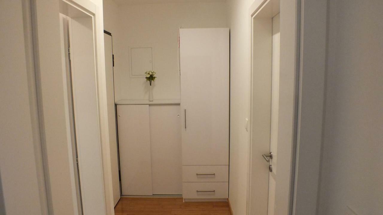Apartment Paulina Novalja Εξωτερικό φωτογραφία